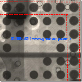 BGA錫球尺寸小于0.4mm，采用降低BGA內圍襲球的錫膏量所得到X-Ray，稍微留意一下可以發(fā)現(xiàn)最外圈的錫量(圓的直徑)比其他內圍的錫球上的錫量來得多一點點。也就是外圈的黑色圓形直徑比內圈的圓形來得大一點點。